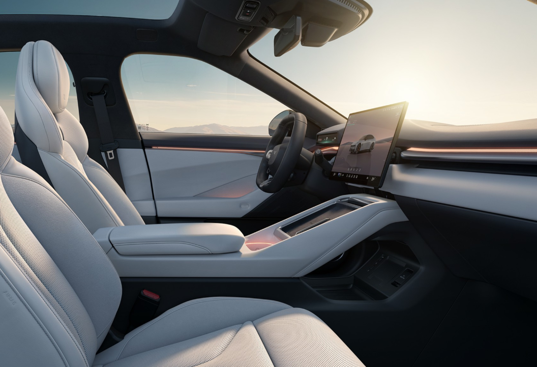 全新一代小鹏P7上市，售价区间21.98-30.18万元