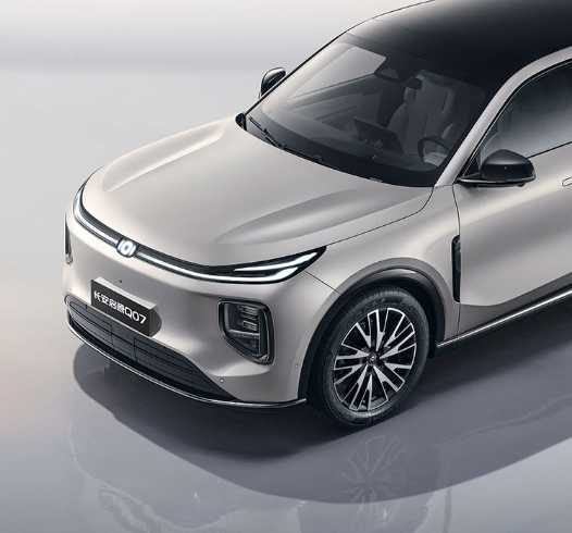 199 元意向金抵 2000 元！长安全新启源 Q05 小型纯电 SUV 盲订启动
